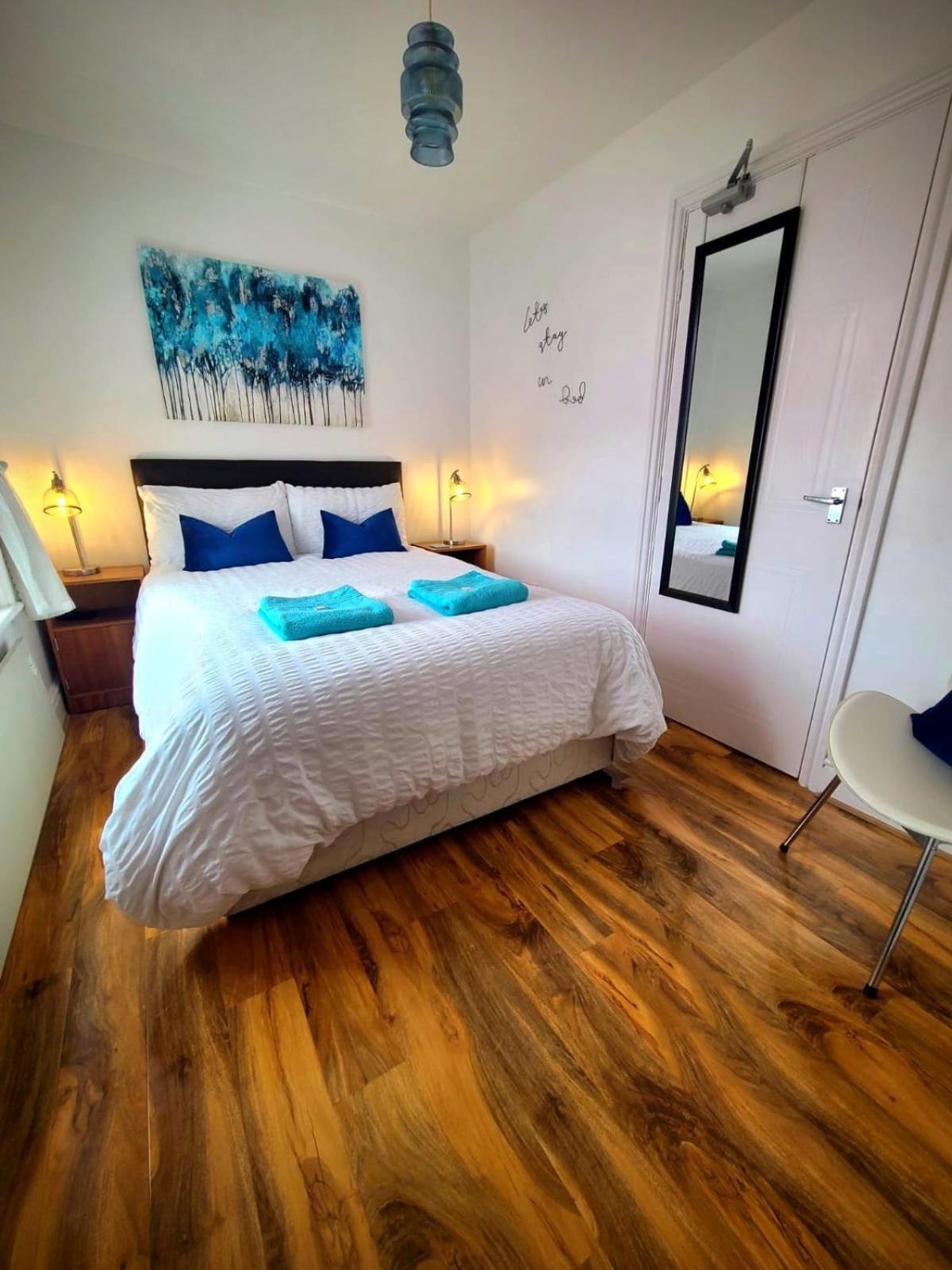 Vale View Apartment, Prestatyn, North Wales - A Stylish, Dog-Friendly Holiday Let Just A 5 Min Walk To Beach & Town! Exterior foto